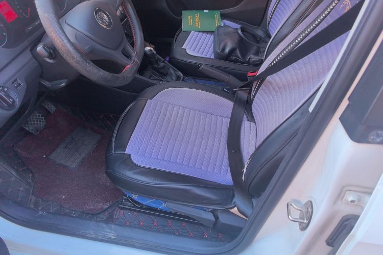 大众 捷达 2017款 1.5L 自动时尚型中控内饰7002