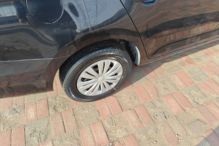 大众 桑塔纳 2015款 1.4L 手动风尚版局部细节9003