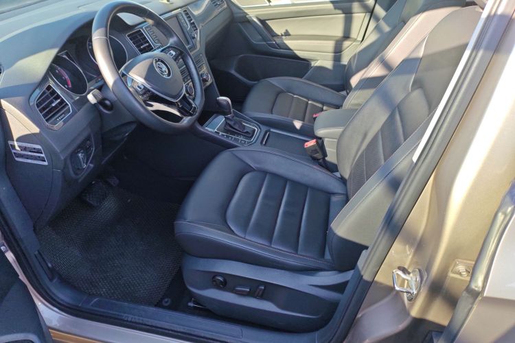 大众 高尔夫·嘉旅 2016款 280TSI 自动豪华型局部细节19