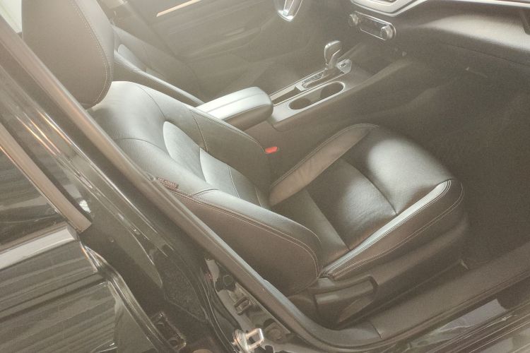 日产 天籁 2021款 2.0L XE 时尚版局部细节41