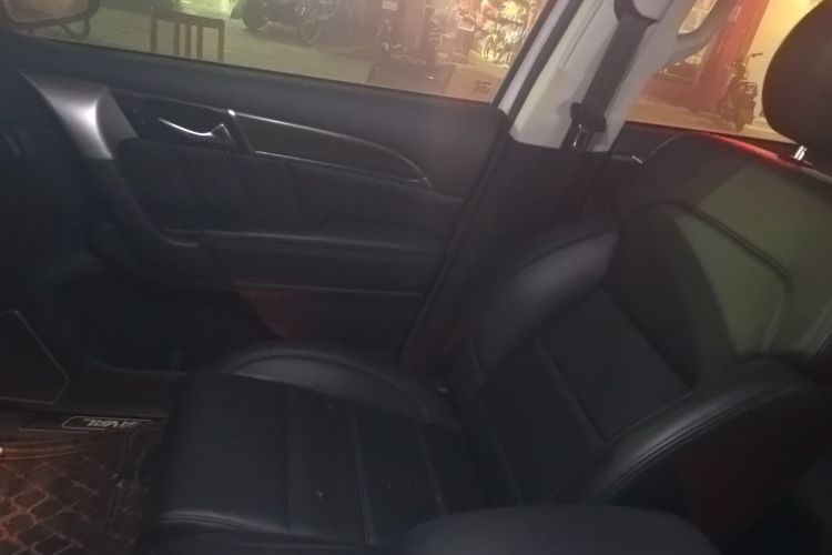 哈弗H9 2020款 2.0T 汽油四驱精英型 5座局部细节41