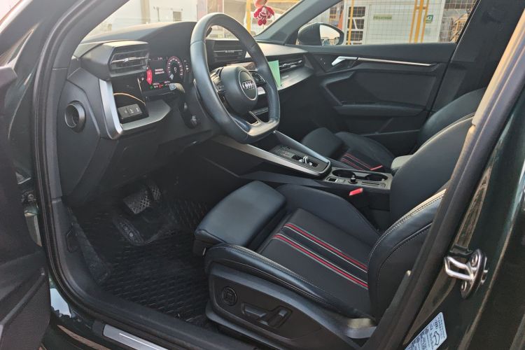 奥迪A3 2023款 改款 Sportback 35 TFSI 时尚运动型中控内饰7001