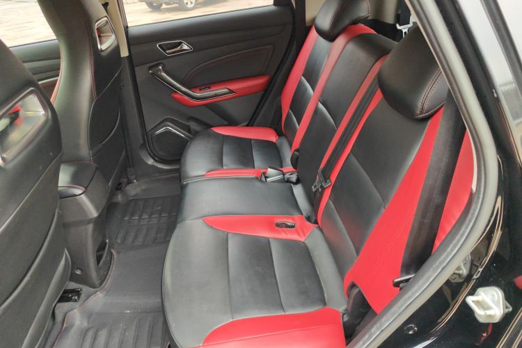 猎豹汽车 猎豹CS9 2017款 1.5L 手动风尚型中控内饰7001