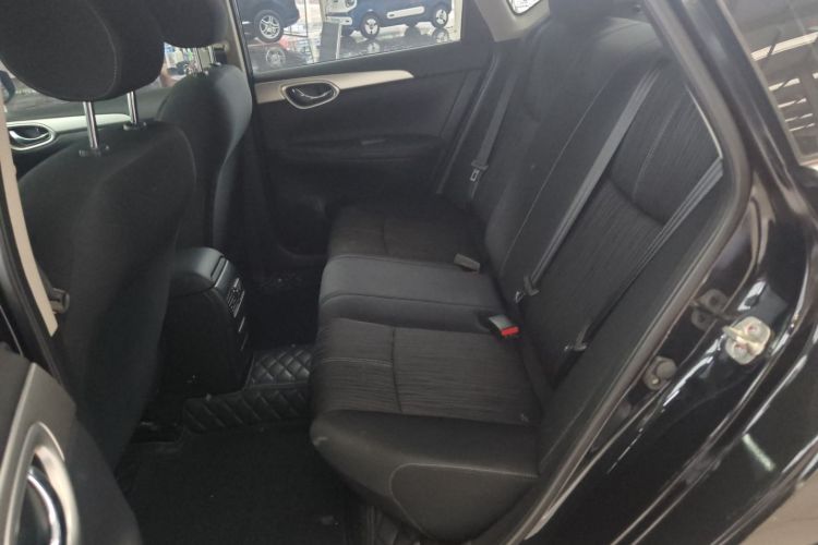 日产 轩逸 2022款 经典 1.6XE CVT舒适版中控内饰7001