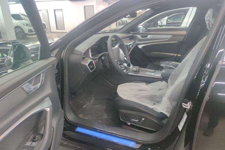 奥迪A6L 2026款 45 TFSI 臻选动感型中控内饰7002