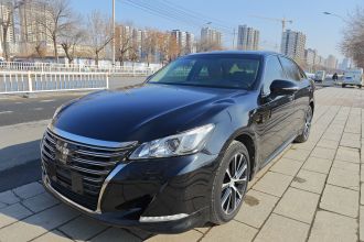 丰田 皇冠 2018款 2.0T 时尚版