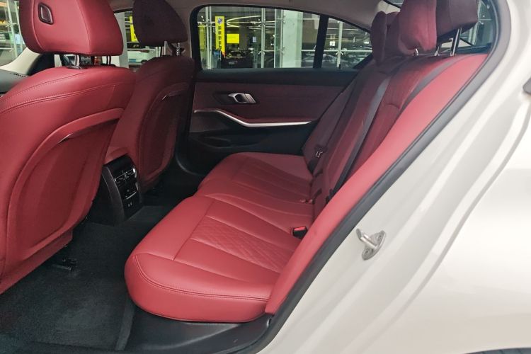 宝马3系 2024款 320Li M运动套装中控内饰7004