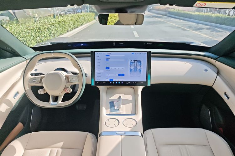 小米汽车 小米YU7 2025款 超长续航后驱版中控内饰7002