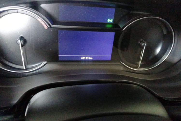 凯迪拉克XT5 2020款 28T 四驱豪华型中控内饰15