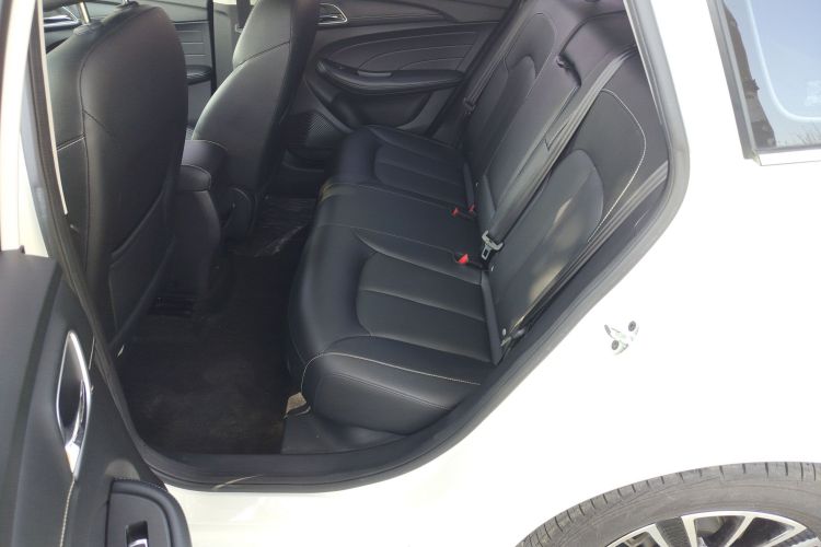 荣威Ei5 2018款 互联网旗舰版中控内饰7002