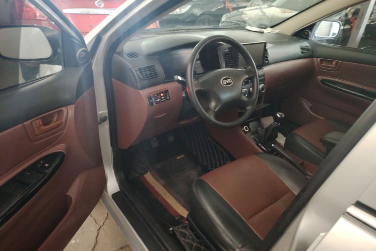 比亚迪F3 2016款 1.5L 手动舒适型中控内饰7002