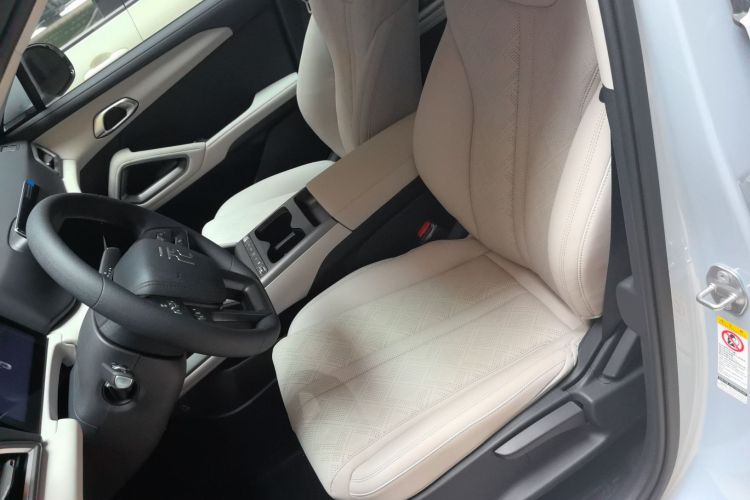 比亚迪 元UP 2025款 301KM 领航型局部细节19