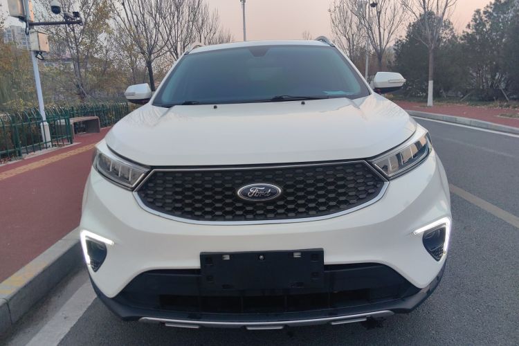 福特 领界 2019款 EcoBoost 145 CVT铂领型 国VI车身外观6008