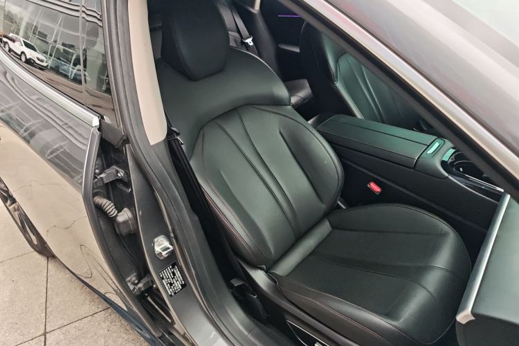 小鹏P7 2020款 670N局部细节41