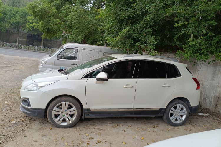 标致3008 2013款 1.6THP 自动至尚版车身外观6001