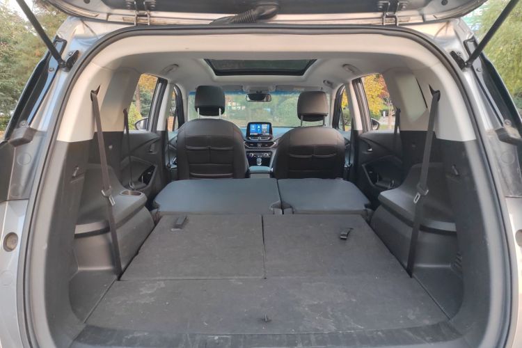 雪佛兰 沃兰多 2020款 轻混 Redline 530T 自动纵享版（5+2款）中控内饰7006