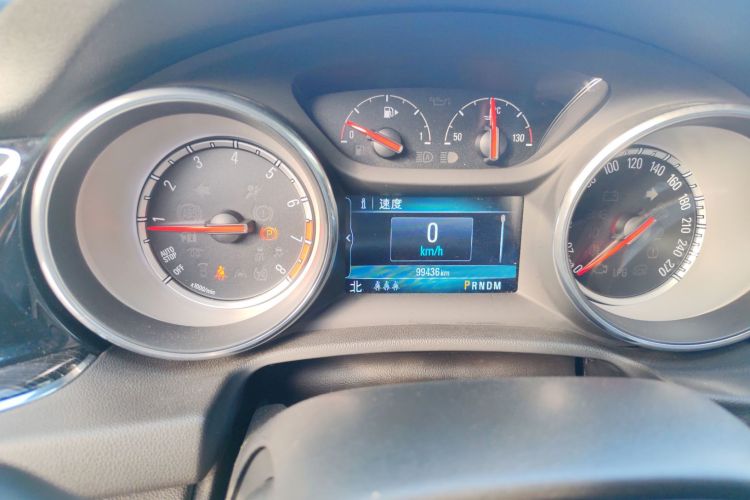 别克 君威 2019款 20T 豪华型 国VI中控内饰15