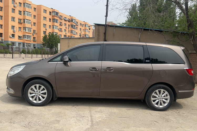 别克GL8 2013款 2.4L CT豪华商务舒适版车身外观6003