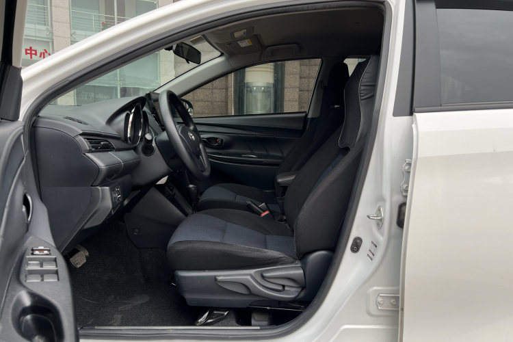 丰田 YARiS L 致享 2020款 1.5L CVT领先版中控内饰19