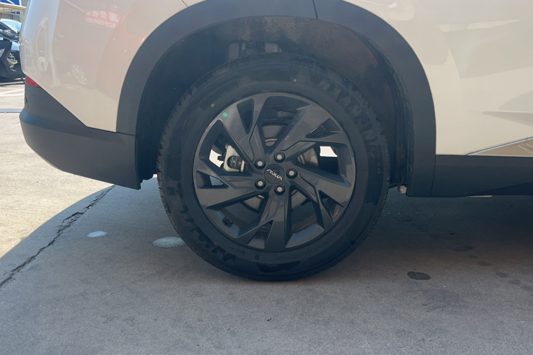 东风风神 皓瀚 2025款 1.5T 豪华型车身外观6008