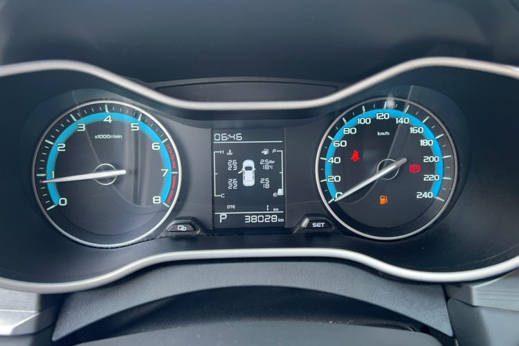 吉利汽车 帝豪 2021款 UP 1.5L CVT舒适型中控内饰14