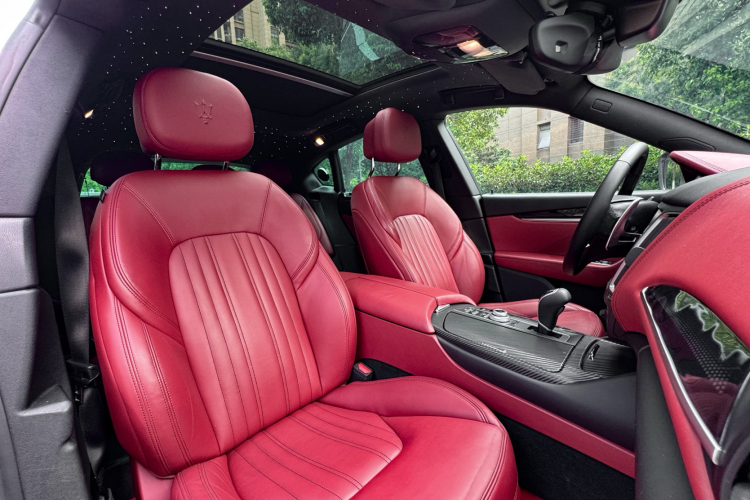 玛莎拉蒂 Levante 2016款 3.0T 标准型中控内饰19