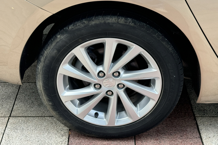 别克 威朗 2019款 三厢 15S 自动领先型车身外观6008