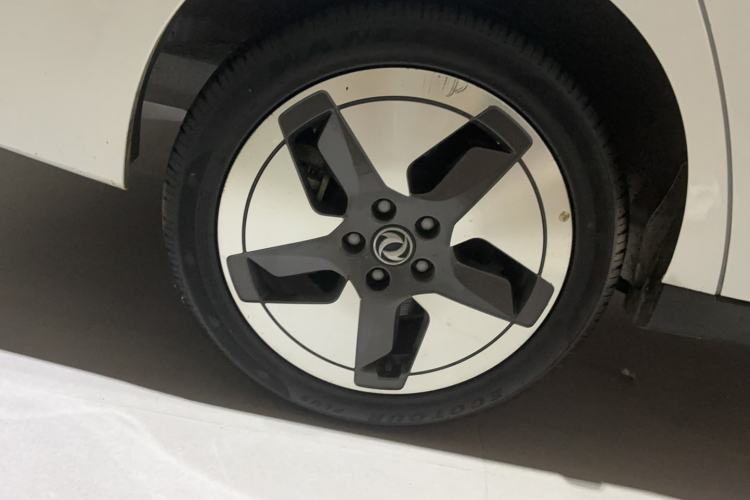 东风风神E70 2023款 PRO 智行版车身外观6008