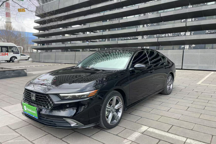 本田 雅阁 2023款 260TURBO 卓越版车身外观1