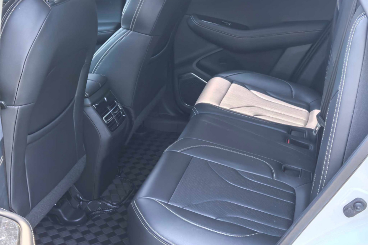 长安CS85 COUPE 2019款 2.0T 自动动版 国V中控内饰21