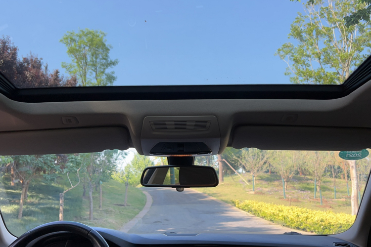 宝马5系 2014款 525Li 豪华设计套装局部细节22