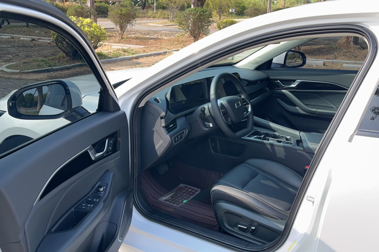 奔腾B70 2024款 龙腾版 1.5T 领跃型中控内饰20