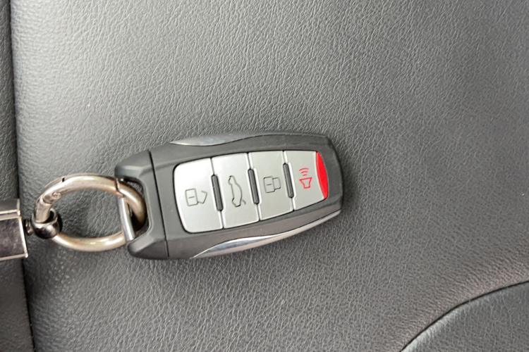 哈弗H6 2021款 运动版 1.5T 自动精英智联型 六边形格栅中控内饰11