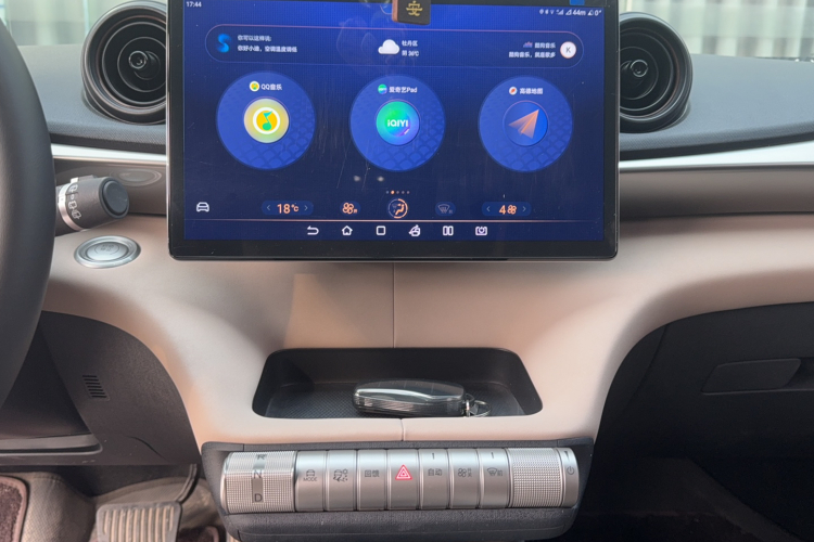 比亚迪 海豚 2023款 420km 自由版中控内饰16