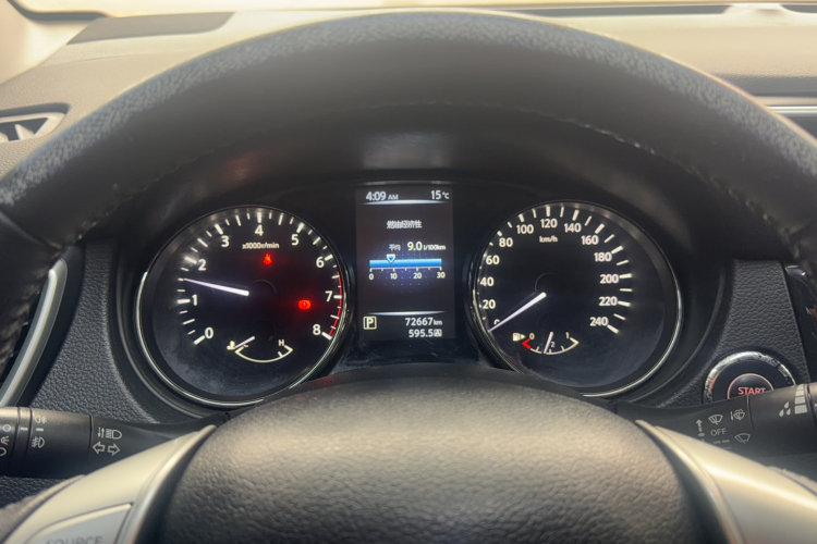 日产 逍客 2017款 2.0L CVT豪华版 国V中控内饰14