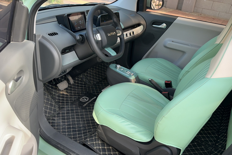 长安Lumin 2022款 210km 香甜款中控内饰7003