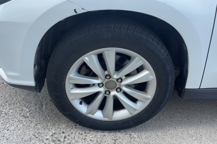 哈弗H2 2016款 红标 1.5T 自动两驱豪华型车身外观35