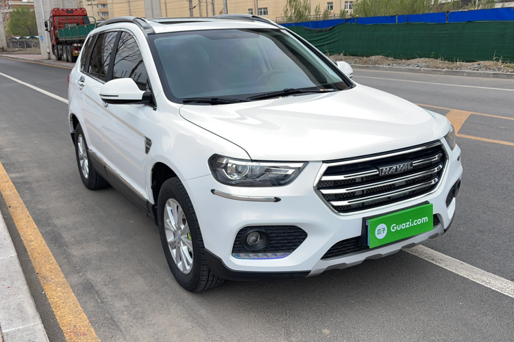 哈弗H6 2021款 运动版 1.5T 自动精英智联型 六边形格栅车身外观3