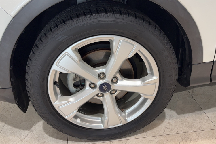 福特 翼虎 2017款 EcoBoost 180 两驱虎跃型车身外观35