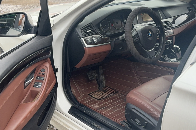 宝马5系 2017款 525Li 领先型中控内饰7003