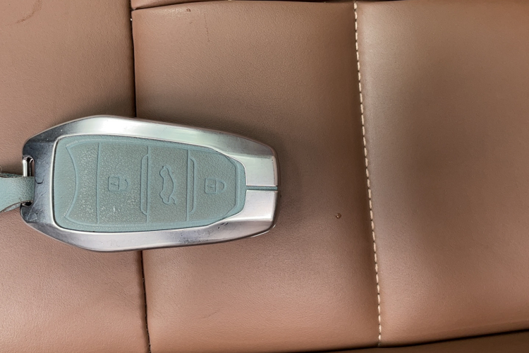 DS 5 2015款 1.8T 尊享版THP200中控内饰7001