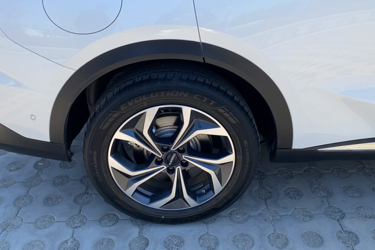 哈弗枭龙MAX 2023款 1.5L Hi4 105 四驱智能旗舰版车身外观56