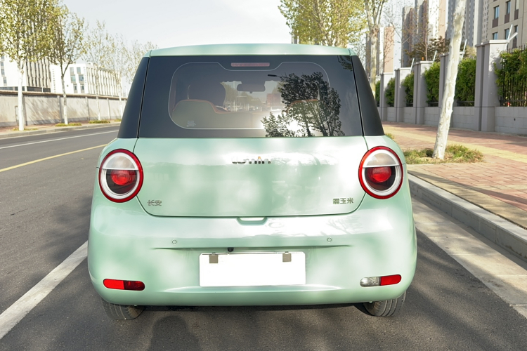 长安Lumin 2022款 210km 香甜款车身外观6004