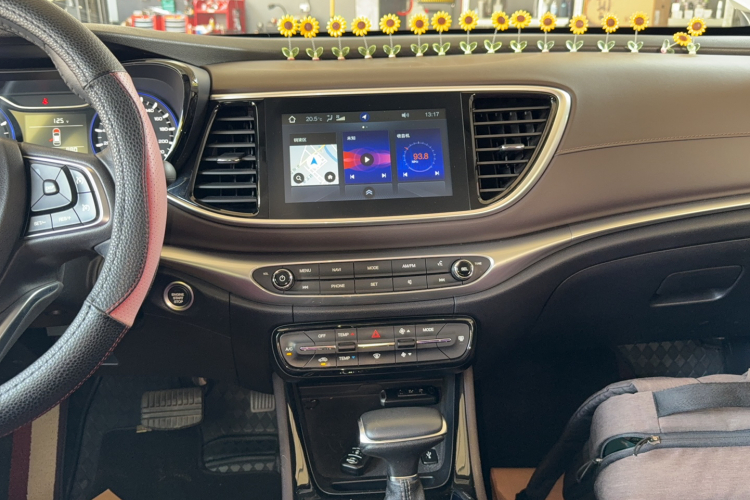 广汽传祺 传祺GA4 2018款 150N 自动豪华版中控内饰16