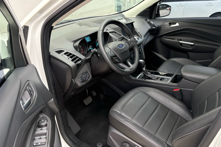 福特 翼虎 2017款 EcoBoost 180 两驱虎跃型中控内饰20