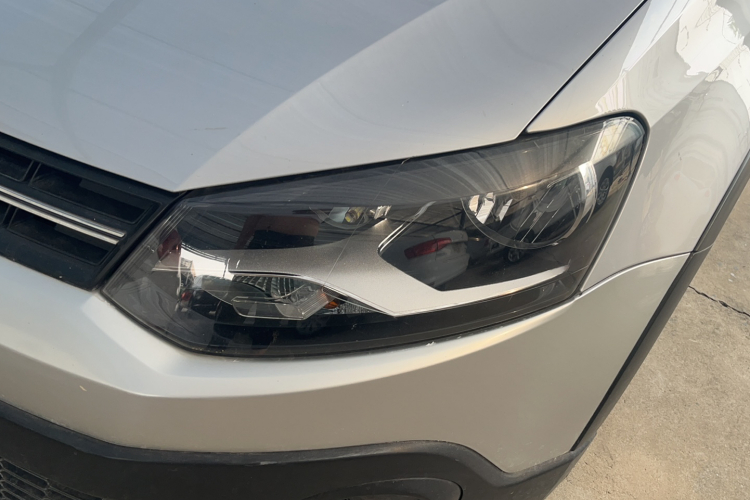 大众 2012款 1.6L Cross Polo AT车身外观36