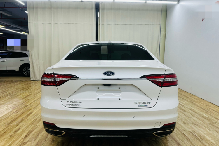 福特 金牛座 2019款 EcoBoost 245 尊享版车身外观6004