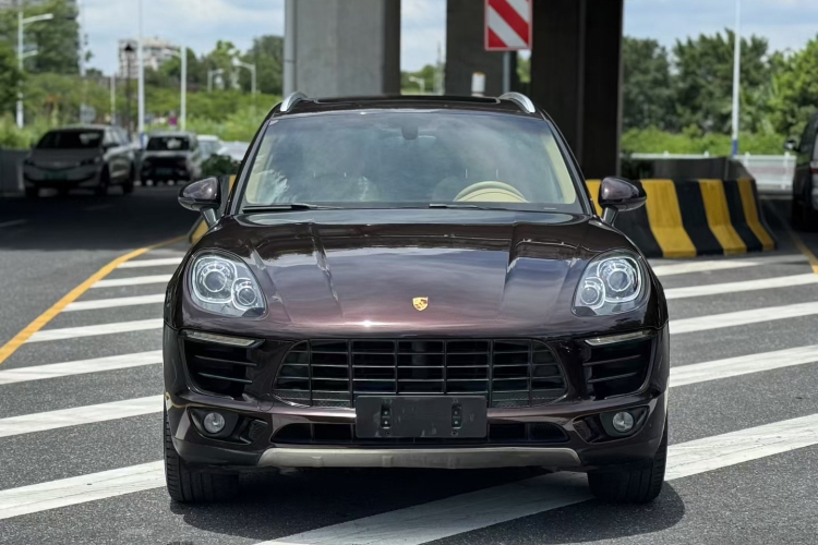 保时捷 2014款 Macan 2.0T车身外观2