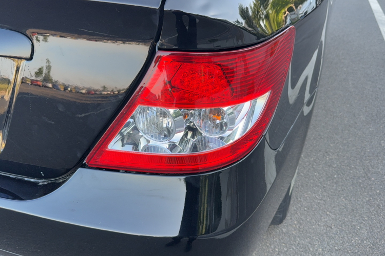 比亚迪F3 2018款 1.5L 手动经典型车身外观9