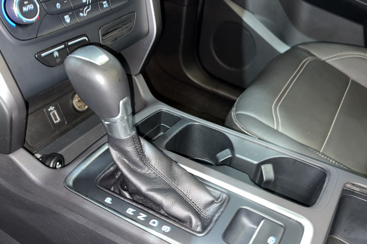 福特 翼虎 2017款 EcoBoost 180 两驱虎跃型中控内饰18